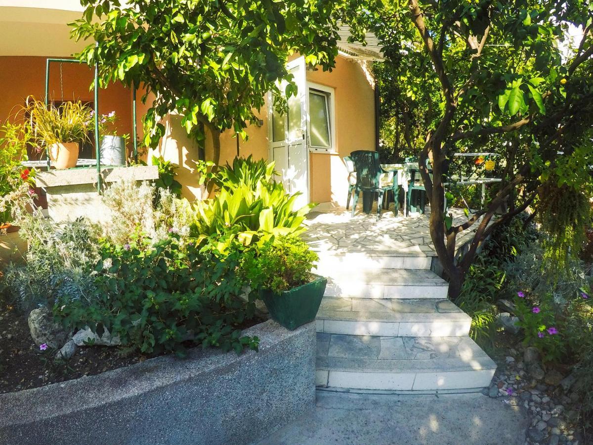 Apartma Milostic *